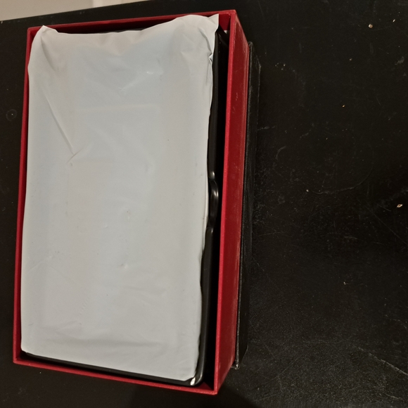 Wireless CarPlay & Android Auto - Picture 3 of 5